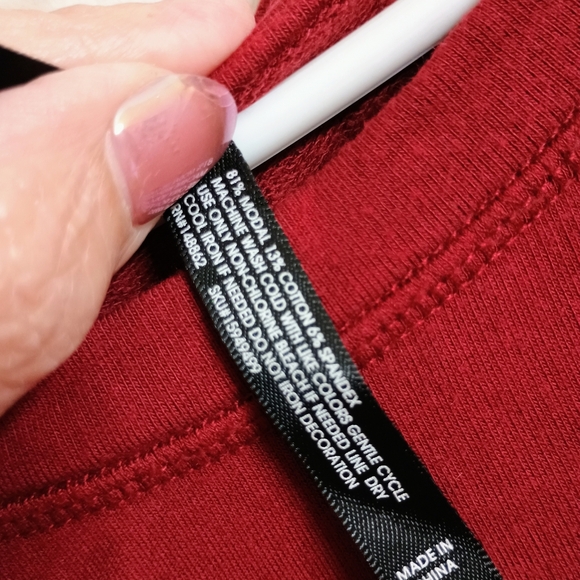 Torrid Red Women's Light Weight Sweatshirt with Bear Design - Picture 4 of 4